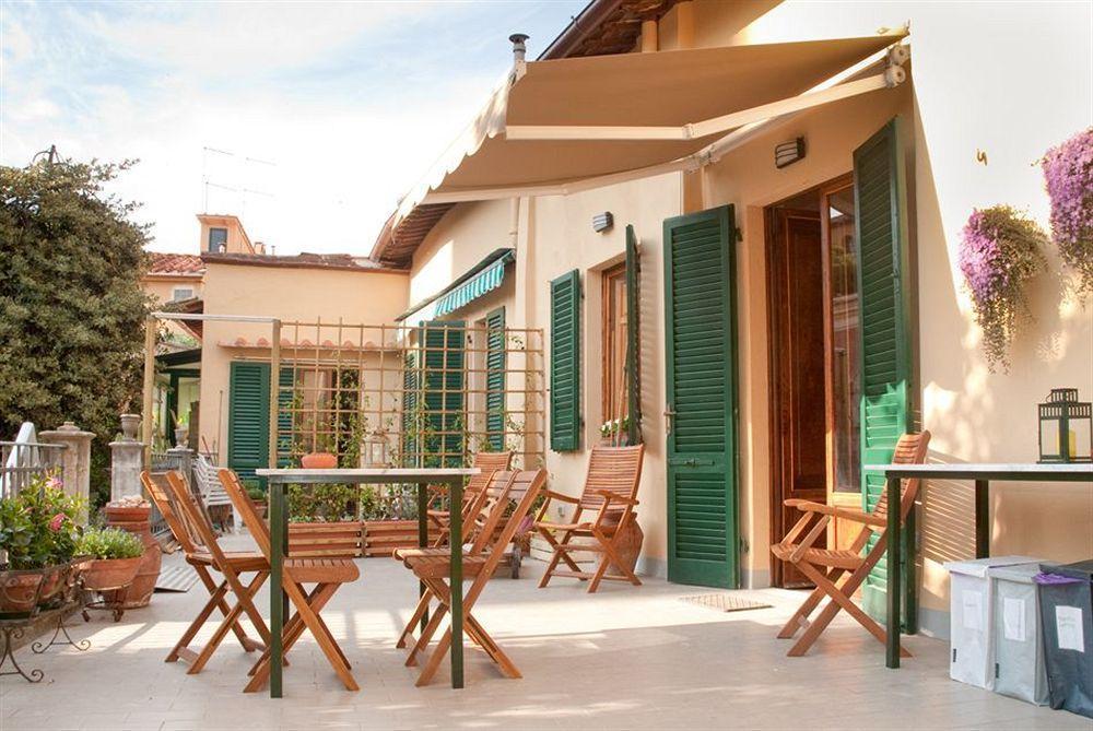 Borgo Largo 51 Panzió Pisa Kültér fotó